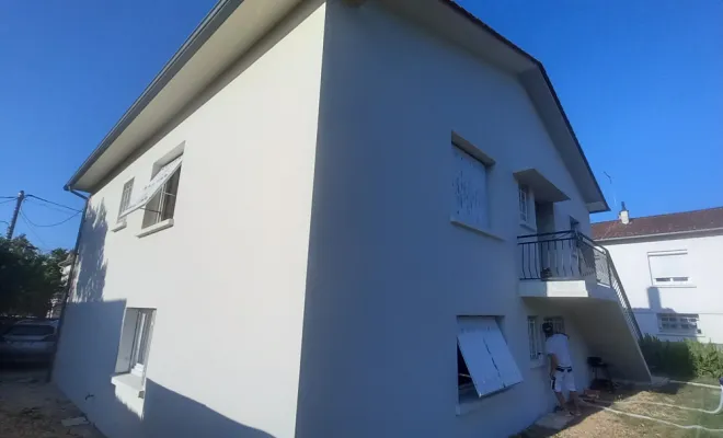 Peinture façade Home renov'24 à Bergerac 