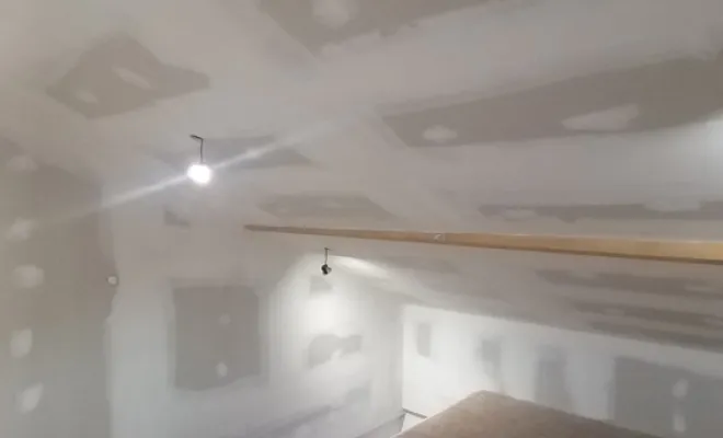 Chantier sol en cours : pose de dalles PVC imitation carrelage par notre équipe de peintre Home Rénov'24 à Bergerac , Bergerac, Home Rénov' 24