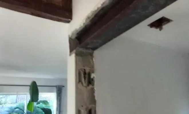 Habillage d'un IPN en plâtrerie et mise en peinture 